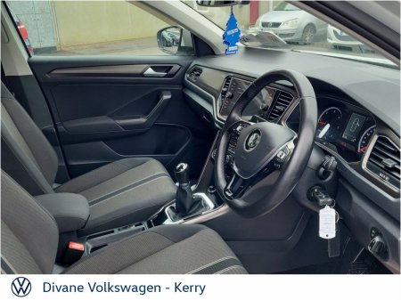 2019 Volkswagen T-Roc - photo 2
