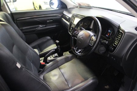 2016 Mitsubishi Outlander - photo 19
