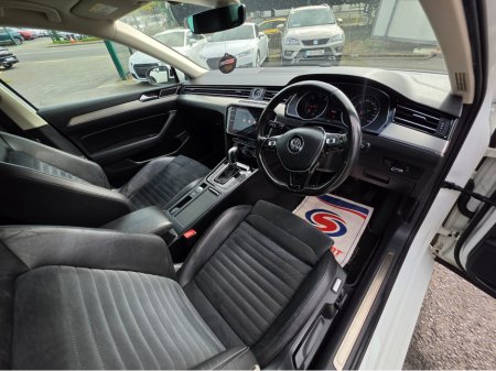 2018 Volkswagen Passat - photo 3