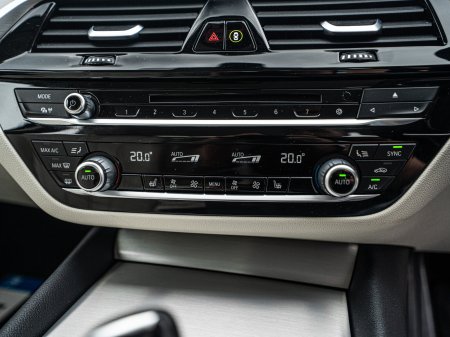 2017 BMW 5-Series - photo 32