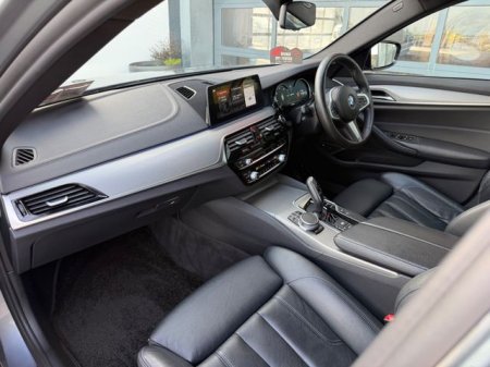 2018 BMW 5-Series - photo 11