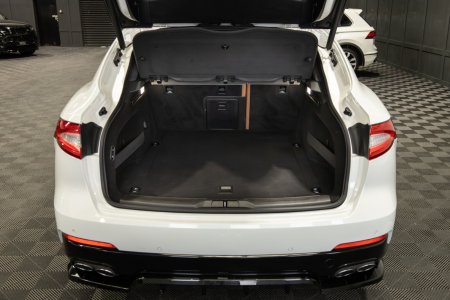 2020 Maserati Levante - photo 13
