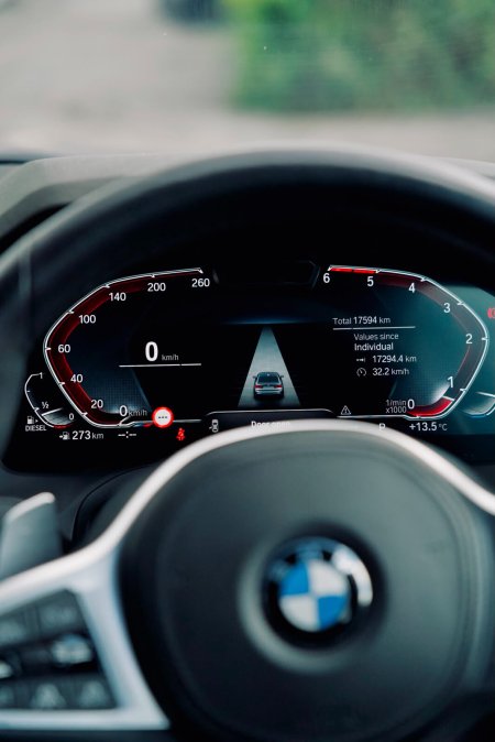 2022 BMW 3-Series - photo 15