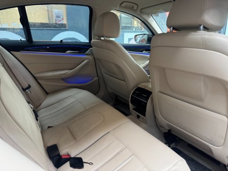 2017 BMW 5-Series - photo 18