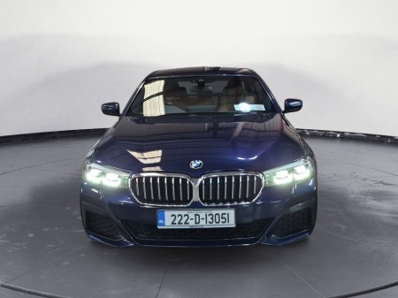 2022 BMW 5-Series - photo 2