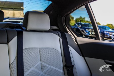 2024 BMW 3-Series - photo 21