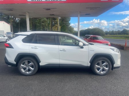 2020 Toyota RAV4 - photo 8