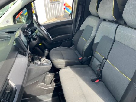 2025 Renault Kangoo - photo 6