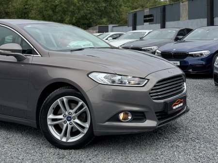 2015 Ford Mondeo - photo 4