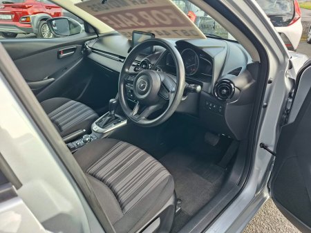 2019 Mazda Demio - photo 10