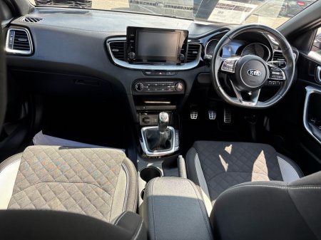 2021 Kia Ceed - photo 10