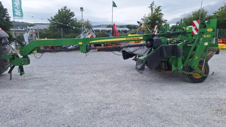 0 John Deere  - photo 2