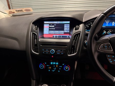 2016 Ford Focus - photo 12