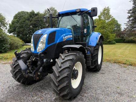 2015 New Holland T7.185 - photo 4
