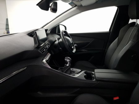 2023 Peugeot 5008 - photo 4