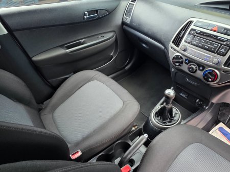 2014 Hyundai i20 - photo 13