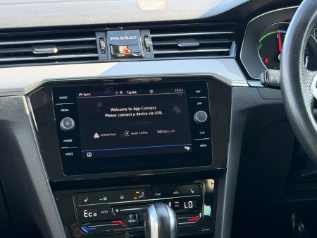 2022 Volkswagen Passat - photo 53