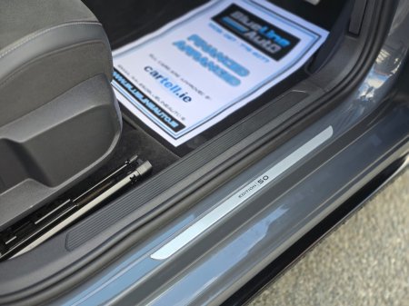 2024 Volkswagen Golf - photo 12
