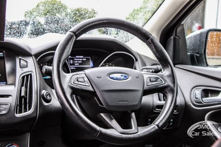 2016 Ford Focus - photo 26