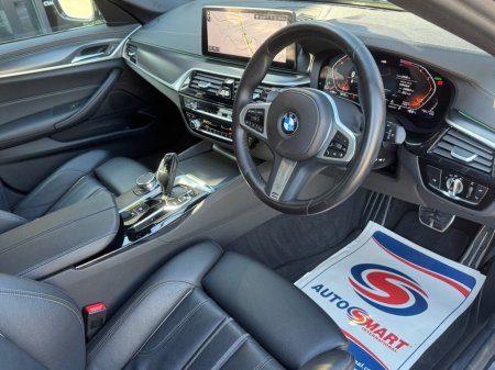 2023 BMW 5-Series - photo 8