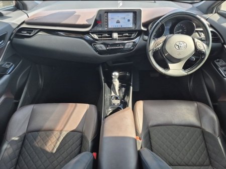 2019 Toyota C-HR - photo 2