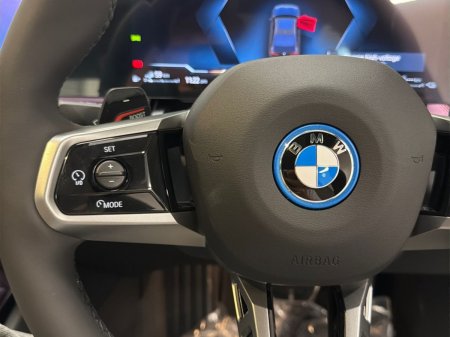 2026 BMW 5-Series - photo 16