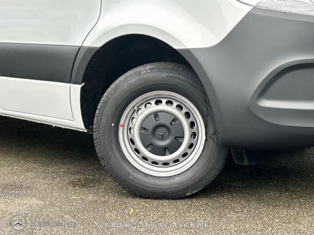 2027 Mercedes-Benz Sprinter - photo 2