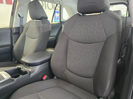 2025 Toyota RAV4 - photo 9