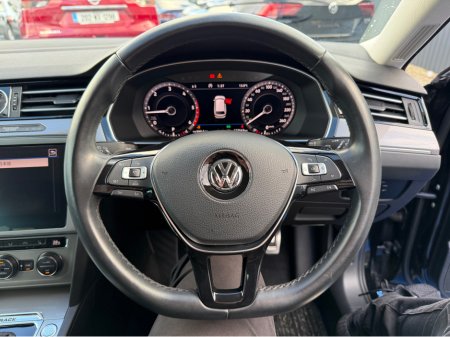 2019 Volkswagen Passat - photo 17