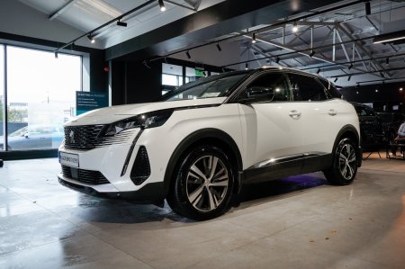 2023 Peugeot 3008 - photo 4