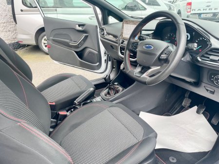2022 Ford Fiesta - photo 10