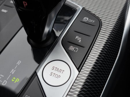 2021 BMW 3-Series - photo 27