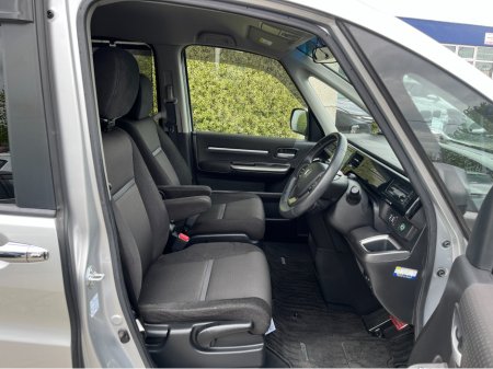 2019 Honda Stepwagon - photo 14