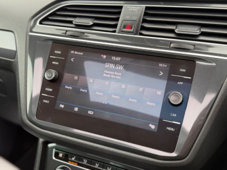 2020 Volkswagen Tiguan - photo 19