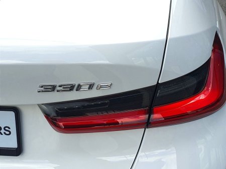 2025 BMW 3-Series - photo 20