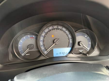 2013 Toyota Auris - photo 19