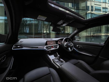 2021 BMW 3-Series - photo 12