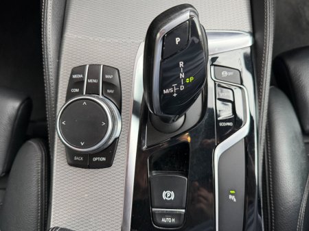 2018 BMW 5-Series - photo 11