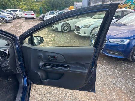 2019 Toyota Aqua - photo 8