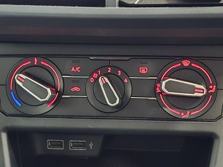 2020 Volkswagen Polo - photo 15