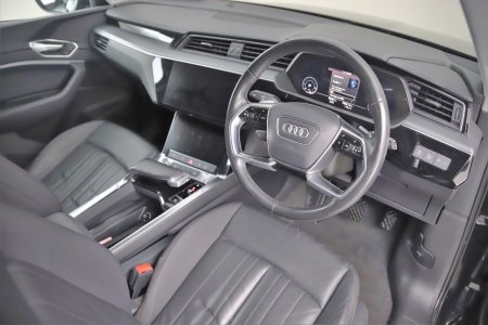 2020 Audi e-tron - photo 14