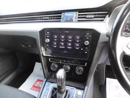 2020 Volkswagen Passat - photo 13