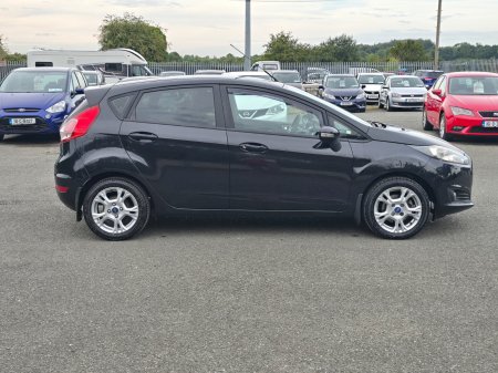 2014 Ford Fiesta - photo 8