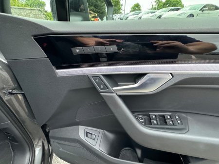 2024 Volkswagen Touareg - photo 19