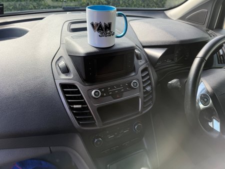 2022 Ford Transit Connect - photo 17