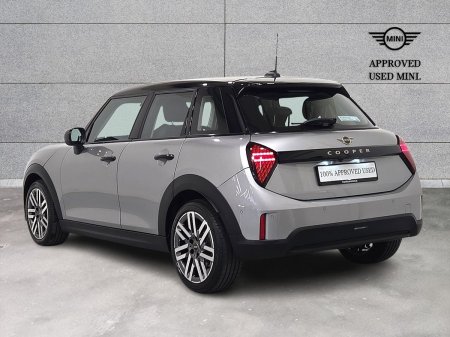 2025 Mini Cooper - photo 2