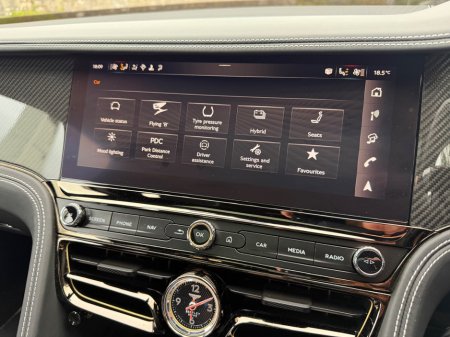 2025 Bentley Flying Spur - photo 34