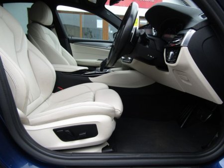 2018 BMW 5-Series - photo 14
