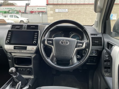 2022 Toyota Land Cruiser - photo 13