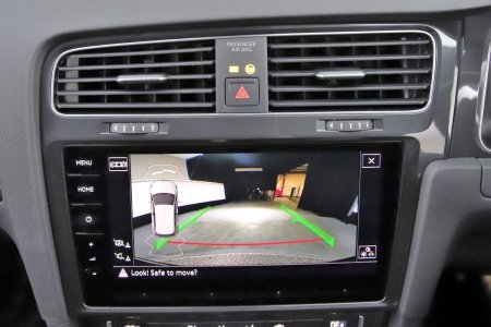 2020 Volkswagen Golf - photo 23